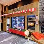 Отель Ibis Spandau 2*