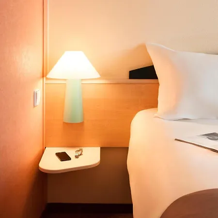 Ibis Spandau Hotel 2*