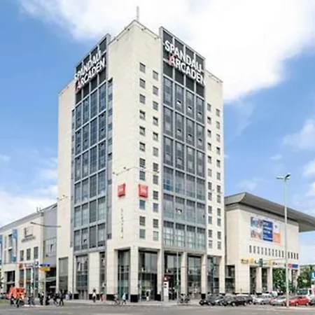 Ibis Spandau 2* ברלין