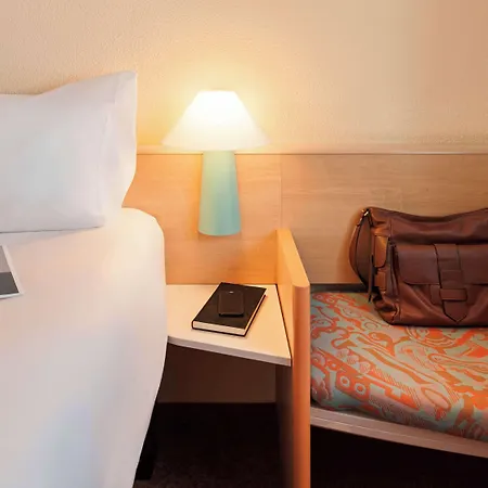 Ibis Spandau מלון 2*